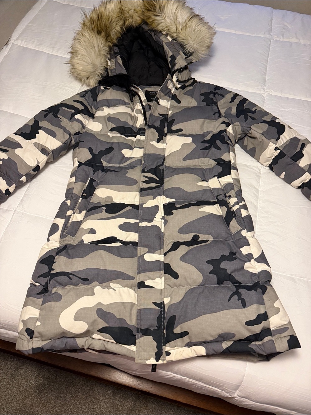 Aritzia TNA Gray Camo Long Puffer Coat with Faux Fur Hood